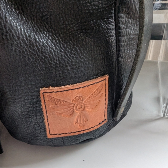 Bird Trouble Lili Bucket Bag Black Bison Leather - Picture 5 of 7